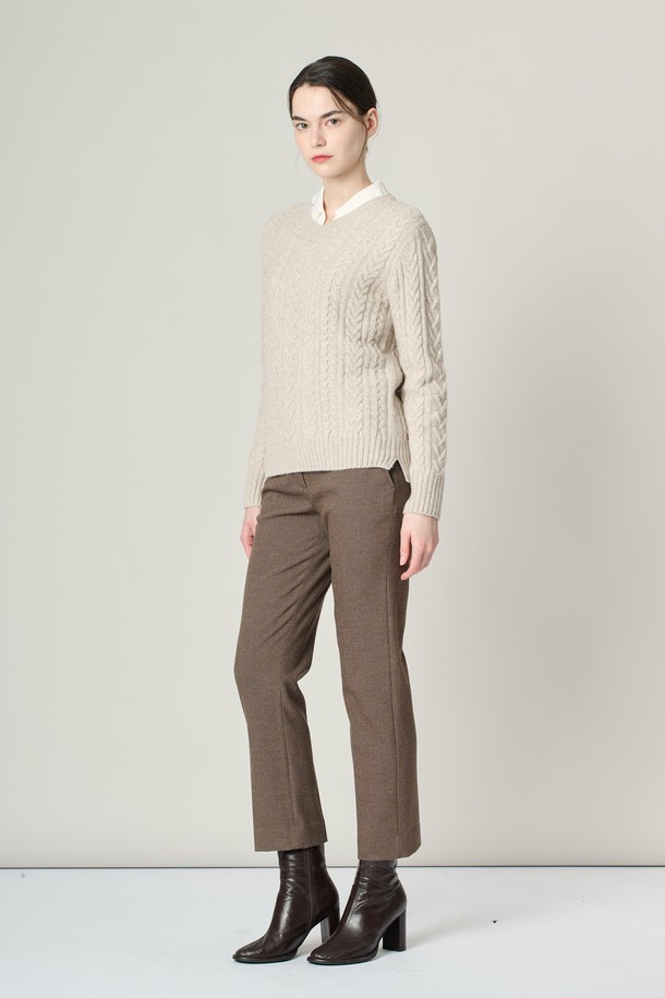 ALL&SUNDRY - 스웨터 - [24WT] 케이블 V넥 니트 탑 - LIGHT BEIGE A4WAK33371