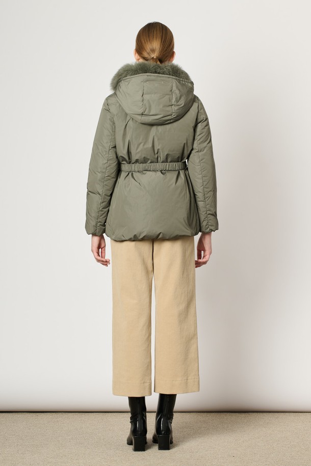 BCBG - 패딩 - [24WT] 폭스 퍼 벨트 다운 - LIGHT KHAKI B4WAF83281