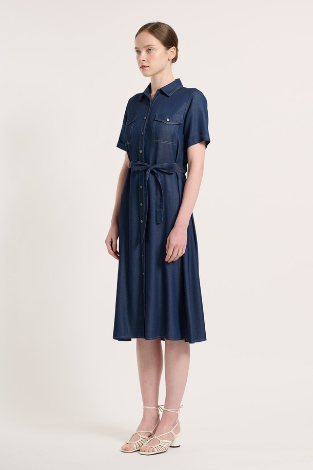 BCBG - 반소매 원피스 - [25SU] 벨티드 포켓 데님 원피스 - INDIGO B5M4O68460