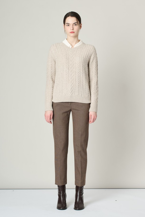 ALL&SUNDRY - 스웨터 - [24WT] 케이블 V넥 니트 탑 - LIGHT BEIGE A4WAK33371