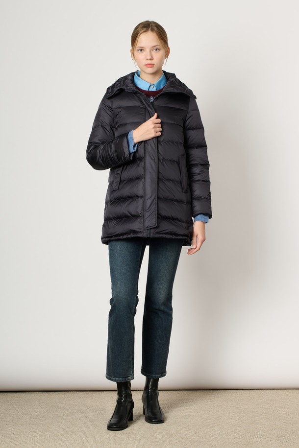 BCBG - 패딩 - [24WT] 카라 넥 롱 다운 - NAVY B4WAF82555