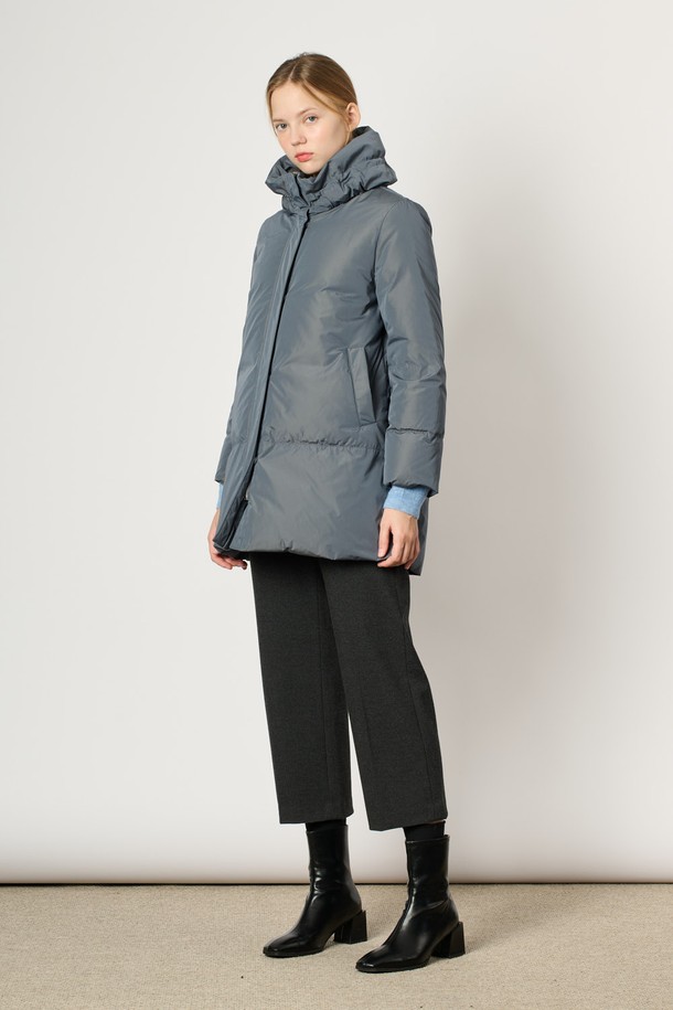 BCBG - 패딩 - [24WT] 탈부착 밍크 퍼 하이넥 다운 - DARK BLUE B4WAF83354