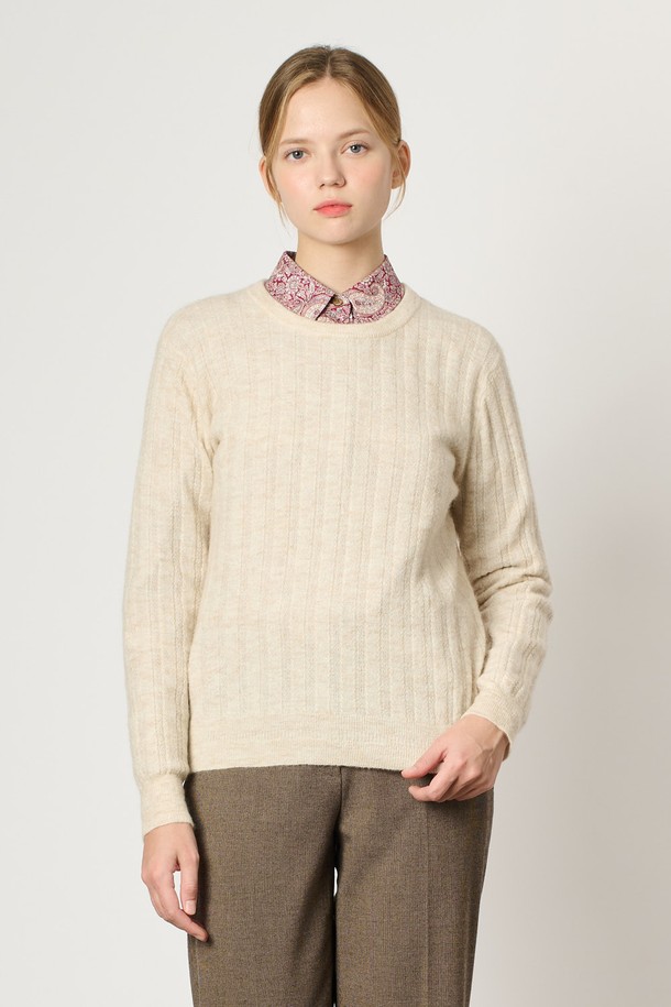 BCBG - 스웨터 - [24WT] 알파카 블랜드 케이블 니트탑 - LIGHT BEIGE B4WAK42271