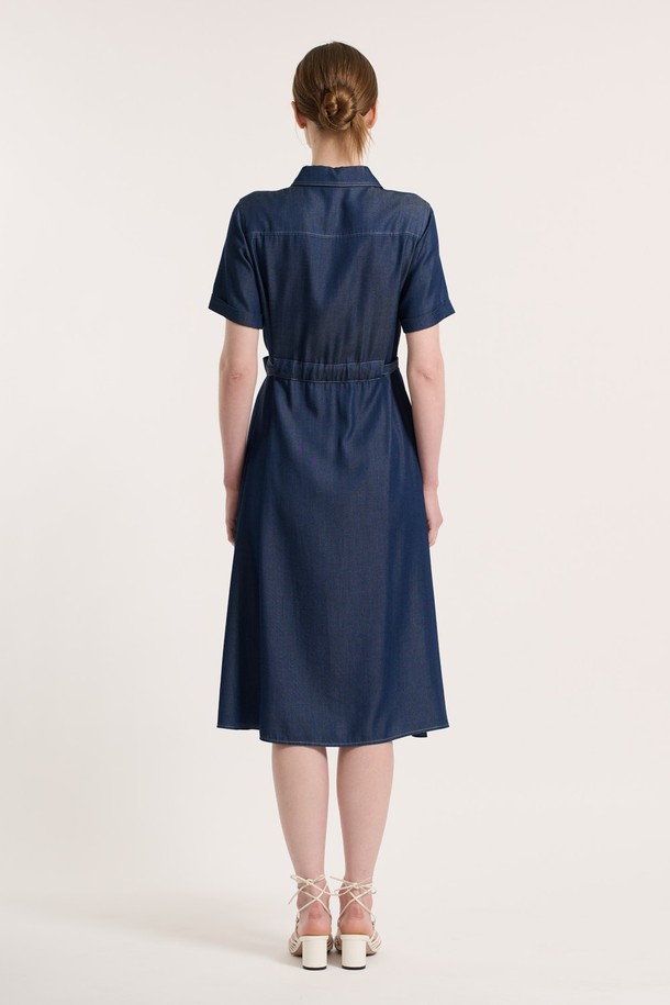 BCBG - 반소매 원피스 - [25SU] 벨티드 포켓 데님 원피스 - INDIGO B5M4O68460