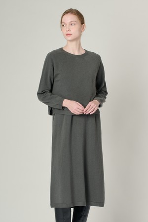 [24WT] 라운드넥 탑 세트 원피스 - DARK GRAY A4WAK63117