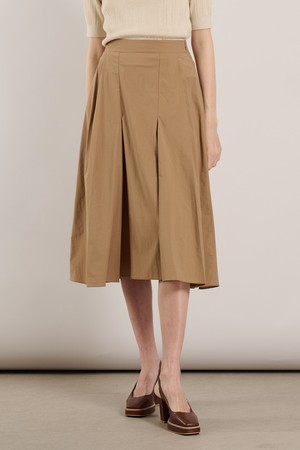 [25SS] 뒷밴딩 훌 스커트 - CAMEL A5S2S22580