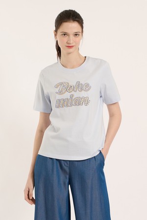 [25SU] 플라워 자수 비딩 티셔츠 - LIGHT BLUE B5B4X42251