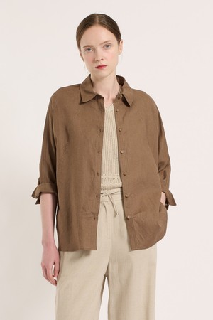 [25SU] 사선 린넨 셔츠 - DARK BEIGE B5M4B48473