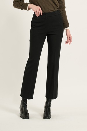 [24WT] 스판 부츠컷 팬츠 - BLACK B4D9P37199