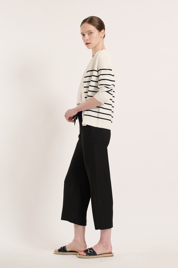 BCBG - 가디건 - [25SU] 스트라이프 브이넥 니트 가디건 - OFF WHITE B5M3K27112