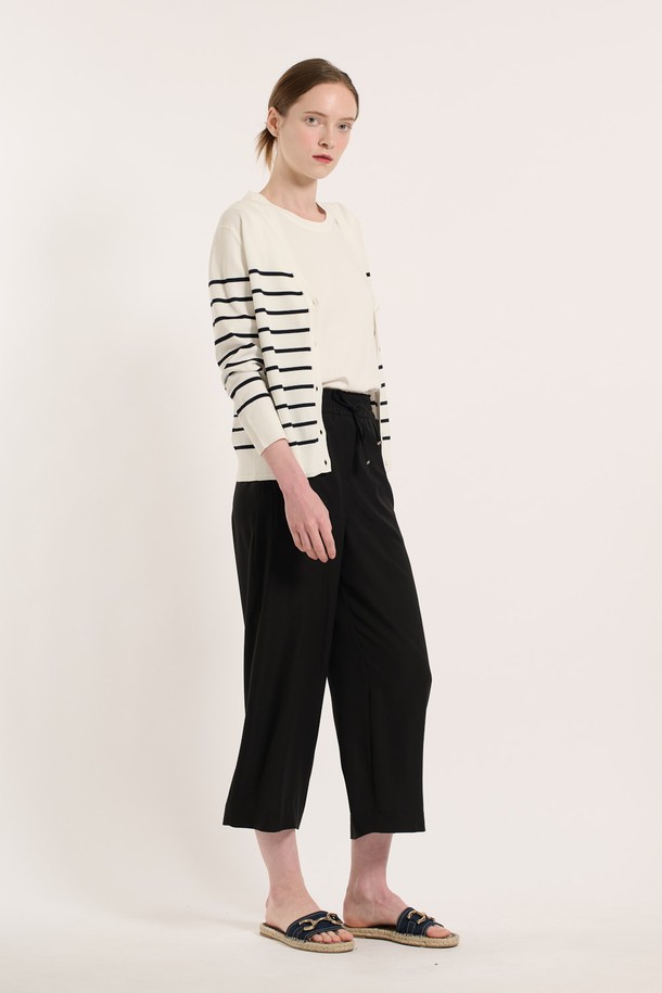 BCBG - 가디건 - [25SU] 스트라이프 브이넥 니트 가디건 - OFF WHITE B5M3K27112