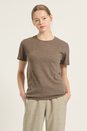 [25FA] 라운드넥 울 니트 - DARK BEIGE B5F8G49173