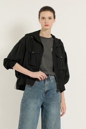 [25SU] 스트링 후드 포켓 점퍼 - BLACK B5C7G17199