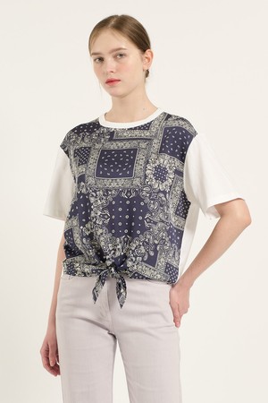 [25FA] 페이즐리 배색 티셔츠 - NAVY B5C7X40755