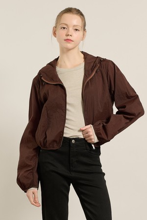 [25FA] 스판 숏 점퍼 - BROWN A5F7R10274