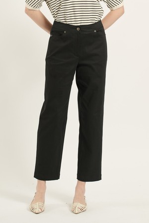 [25FA] 슬림핏 면스판 팬츠 - BLACK B5C7P30999