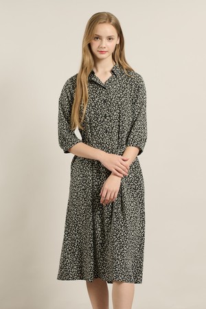 [25FA] 반오픈 뒤밴딩 프린트 원피스  - BLACK A5F8O62599