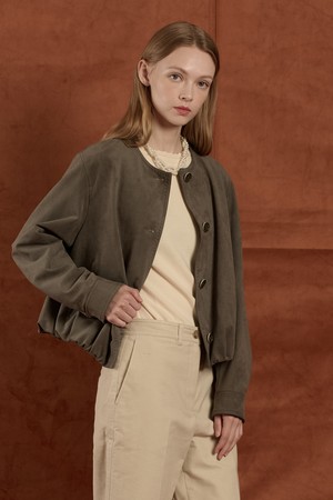 [25WT] FAUX 스웨이드 라운드넥 자켓 - KHAKI B5W9J11145
