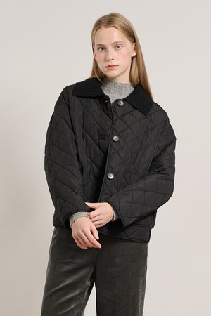 [25WT] 니트 카라 퀼팅 점퍼 - BLACK A5W9R10199