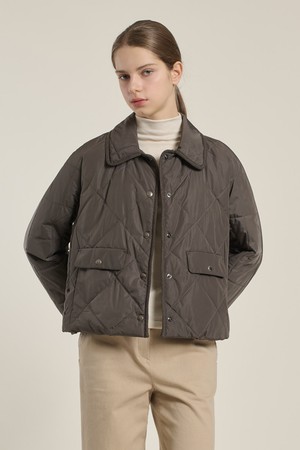 [26SP] 다이아 퀼팅 드로우스트링 패딩 점퍼 - BROWN B6A1R15774