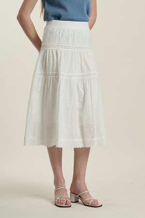 [26SU] 아일렛 티어드 스커트  - WHITE B6B4S22110