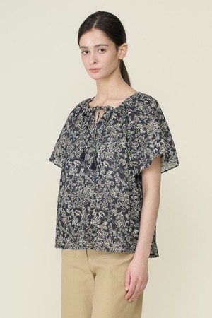 [26SU] 태슬 프린트 블라우스 - NAVY B6B4B43355