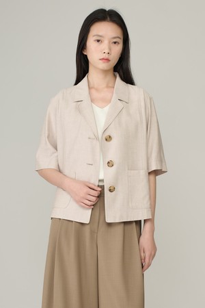 [26SU] 쓰리버튼 하프슬리브 자켓 - LIGHT BEIGE A6M5J13571
