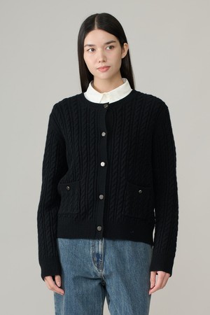 [26WT] 데코 케이블 라운드 니트 가디건 - BLACK A6W9K10299