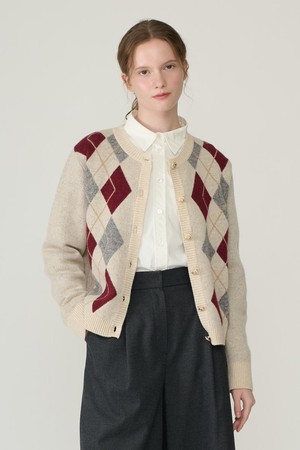 [26FA] 아가일 라운드넥 가디건 - LIGHT BEIGE B6DAK11271