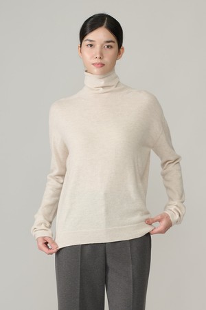 [26WT] 홀가먼트 하이넥 울 풀오버 - LIGHT BEIGE A6WAK41371