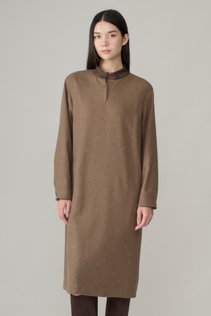 [26WT] 배색 카라 롱 원피스 - BROWN A6WAO61074