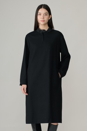 [26WT] 배색 카라 롱 원피스 - BLACK A6WAO61099