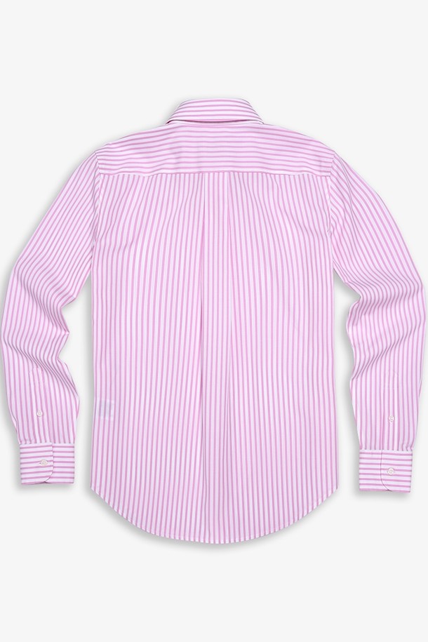 **[여성] 수피마 코튼 스트라이프 셔츠 (핑크)**는 부드러운 수피마 코튼 소재로 제작되어 얇고 쾌적한 착용감을 선사합니다. 클래식하고 베이직한 디자인에 핑크 컬러와 스트라이프 패턴이 더해져 여성스러운 분위기를 자아냅니다. 레귤러 핏과 칼라 디테일, 긴 소매 기장으로 데이트룩, 오피스룩, 출근룩 등 다양한 TPO에 활용하기 좋습니다. 주름 방지 처리로 관리가 용이하며, 미니멀, 클래식, 캐주얼 스타일을 즐기는 분들께 추천합니다. 봄, 여름 시즌에 산뜻하게 연출할 수 있는 아이템입니다.
