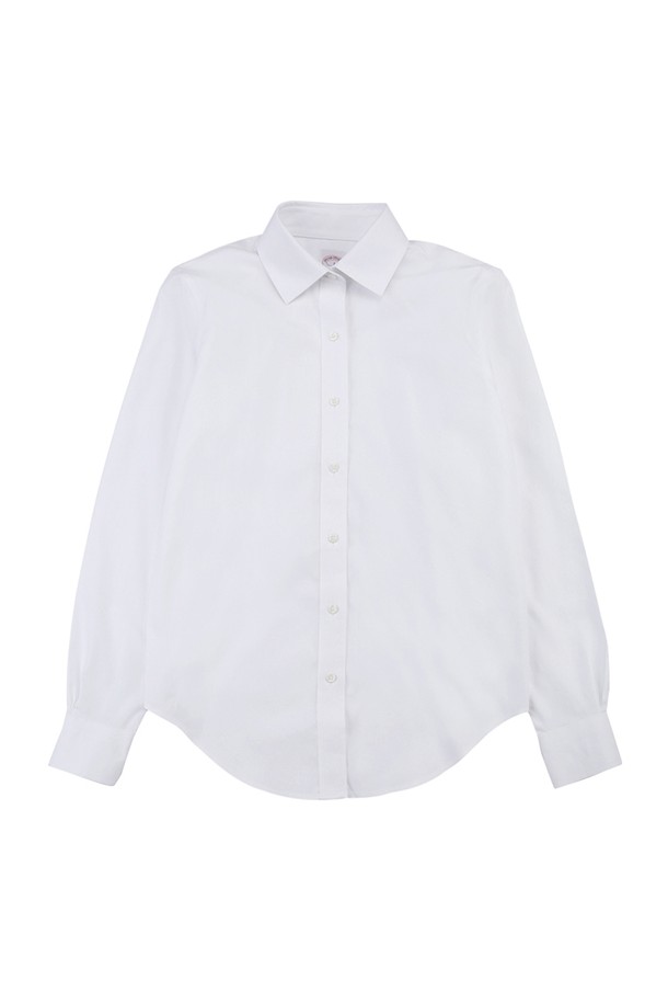 [여성] 수피마 코튼 클래식 셔츠 (화이트) (BBTHWF0613A)는 부드러운 촉감과 흡습 기능으로 편안한 착용감을 선사하는 여성용 셔츠입니다. 얇은 두께감의 사계절용으로, 일상, 오피스룩, 출근룩, 비즈니스 캐주얼 등 다양한 TPO에 활용 가능합니다. 레귤러핏에 차이나칼라, 긴소매 디자인으로 클래식하고 미니멀한 스타일을 연출합니다. 수피마 코튼 소재를 사용하여 부드러운 착용감을 제공하며, 주름 방지 기능으로 관리가 용이합니다. 화이트 컬러의 무지 셔츠로, 어떤 하의와도 쉽게 매치할 수 있어 활용도가 높습니다.
