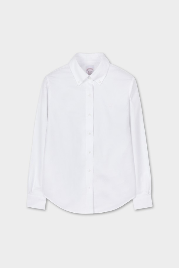 **[여성] 옥스포드 솔리드 셔츠 (화이트) (BBTHWM1542A)**

깔끔하고 세련된 스타일을 연출하는 여성 옥스포드 솔리드 셔츠입니다. 부드러운 면 소재로 제작되어 편안한 착용감을 선사하며, 레귤러 핏으로 제작되어 어떤 체형에도 잘 어울립니다. 폴로 버튼다운 칼라와 긴 소매 디자인으로 클래식하고 베이직한 느낌을 줍니다. 봄, 가을 계절에 오피스룩, 비즈니스 캐주얼, 출근룩 등 다양한 TPO에 활용하기 좋습니다. 미니멀, 프레피 스타일을 즐겨 입는 여성분들께 추천합니다.
