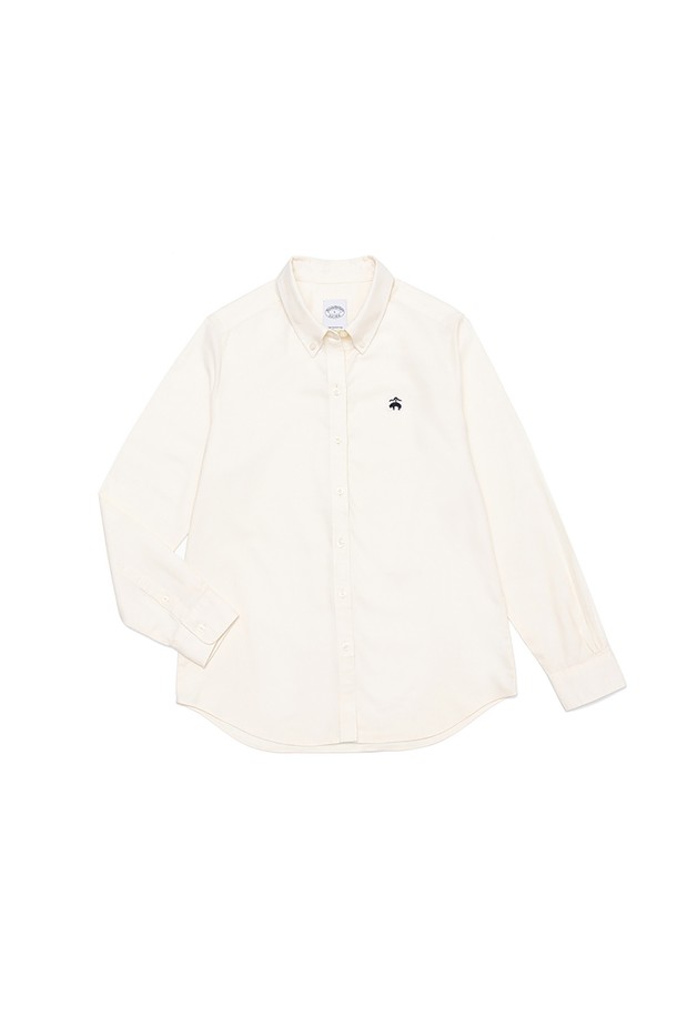 [여성] 여성 OCBD 셔츠 (옐로우) (BBTHWB0343GES)는 사계절 내내 활용 가능한 여성 셔츠입니다. 옐로우 컬러의 옥스포드 소재로 제작되어 클래식하고 베이직한 스타일을 연출하며, 캐주얼핏으로 편안하게 착용할 수 있습니다. 긴 소매와 칼라 디자인이 특징이며, 주름 방지 기능과 신축성 있는 소재로 활동성을 높였습니다. 가먼트 워시 처리를 통해 부드러운 촉감을 제공하여 오피스룩, 비즈니스 캐주얼, 출근룩 등 다양한 TPO에 활용 가능합니다. 클래식, 미니멀, 캐주얼 스타일을 선호하는 여성에게 적합합니다.
