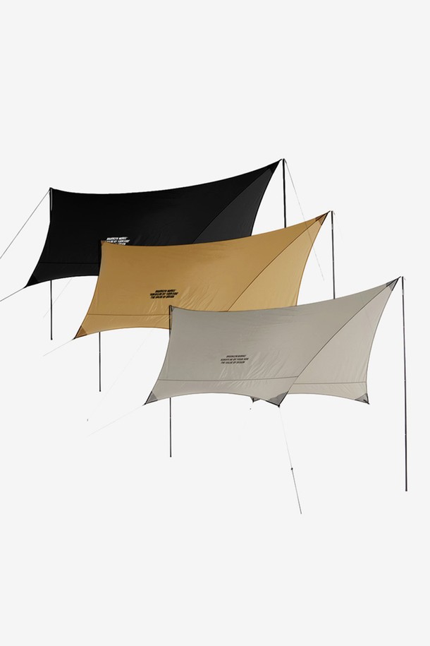 BW 게이트웨이 헥사타프는 캠핑 및 아웃도어 활동에 적합한 타프/쉘터입니다. 베이지와 그레이 두 가지 색상으로 제공되며, 폴리에스테르 소재로 제작되어 방수 및 자외선 차단 기능을 제공합니다. 헥사곤 형태로 설계되어 넉넉한 공간을 확보하며, 폴대 설치형으로 간편하게 설치할 수 있습니다. 봄, 여름, 가을 계절에 사용할 수 있으며, 경량 및 휴대용으로 제작되어 이동과 보관이 용이합니다.
