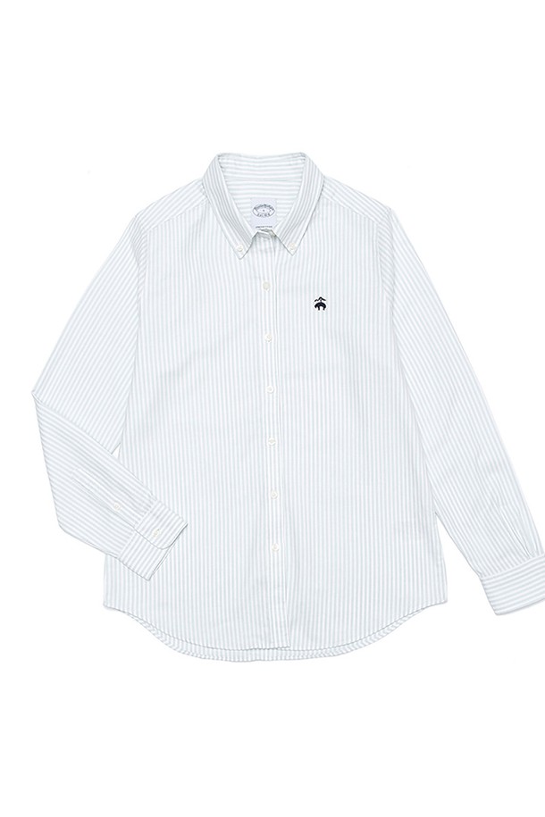 세련된 스타일을 연출하는 여성 OCBD 셔츠(그린)입니다. 옥스포드 원단을 사용하여 부드러운 촉감과 고급스러운 분위기를 선사하며, 주름 방지 처리로 오랫동안 깔끔하게 착용할 수 있습니다. 신축성이 우수하여 편안한 활동성을 보장하며, 레귤러핏과 차이나칼라 디자인으로 클래식하면서도 베이직한 스타일을 완성합니다. 오피스룩, 출근룩은 물론 미니멀, 캐주얼 스타일까지 폭넓게 활용 가능하며, 가먼트 워싱 처리로 자연스러운 멋을 더했습니다. 사계절 내내 활용 가능한 실용적인 아이템입니다.
