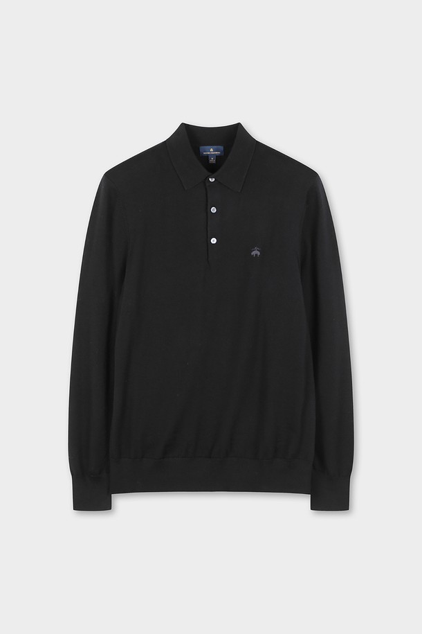 메리노울 소재의 고급스러운 로고 폴로 스웨터입니다. 블랙 컬러에 레귤러 핏으로 제작되어 베이직하면서도 클래식한 스타일을 연출합니다. 부드러운 촉감의 메리노울 소재, 긴 소매와 두꺼운 두께감으로 가을, 겨울 시즌에 따뜻하게 착용할 수 있습니다. 폴로넥 디자인이 특징이며, 출근룩, 모임룩, 비즈니스 캐주얼에 활용하기 좋습니다. 클래식, 미니멀, 캐주얼 스타일을 즐기는 분들께 추천합니다.
