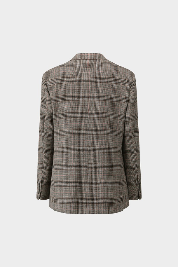 세련된 남성미를 선사하는 울 트위드 헤링본 재킷 (그레이) (BBJSMFF402)입니다. 가을, 겨울 시즌에 어울리는 두꺼운 두께감의 울, 트위드 소재로 제작되어 뻣뻣한 촉감이 특징입니다. 클래식하고 포멀한 디자인으로 오피스룩, 비즈니스 캐주얼, 모임룩 등 다양한 TPO에 활용 가능합니다. 레귤러핏, 테일러드 코트 타입의 싱글 버튼 재킷으로, 헤링본 패턴이 은은하게 멋을 더합니다. 긴 소매 기장의 레귤러 기장으로, 클래식하고 미니멀한 스타일을 연출하기 좋습니다.
