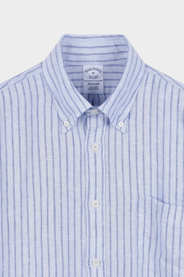 베어드 맥넛 아이리쉬 린넨 스트라이프 스포츠셔츠 (블루)는 부드러운 촉감의 린넨 소재로 제작되어 여름철에도 시원하게 착용 가능한 남성용 셔츠입니다. 클래식한 무드의 스트라이프 패턴과 릴랙스핏 디자인이 편안하면서도 세련된 스타일을 연출하며, 긴 소매 기장과 버튼다운 네크라인이 특징입니다. 왼쪽 가슴 포켓 디테일이 돋보이며, 베어드 맥넛 아이리쉬 린넨 원단을 사용하여 프리미엄 컬러 퀄리티를 자랑합니다. 데이트룩, 카페룩, 비즈니스 캐주얼 등 다양한 TPO에 활용 가능하며, 클래식, 미니멀, 캐주얼 스타일을 즐겨 입는 분들께 추천합니다. 얇은 두께의 셔츠로 흡습 및 속건 기능까지 갖춰 쾌적한 착용감을 선사합니다.
