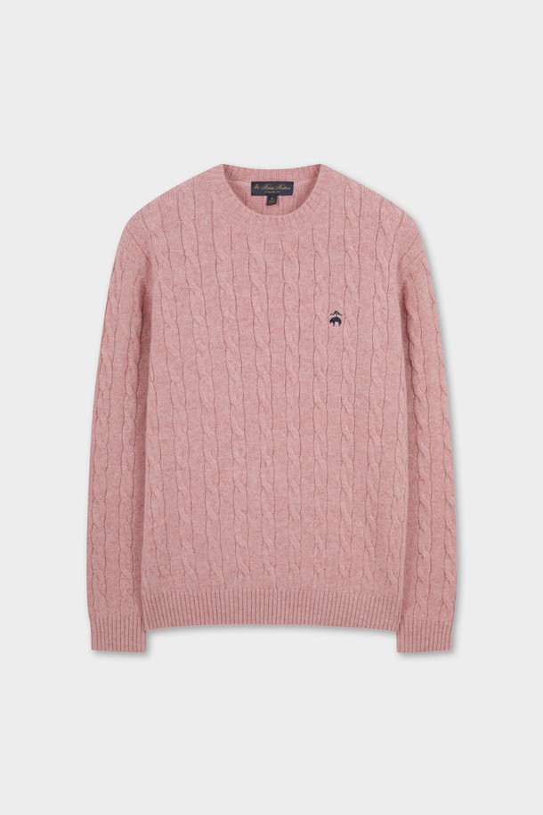 [Online Exclusive] 셔틀랜드 케이블 풀오버 (핑크) (BBWRMOF410)는 남성용 상의 니트/스웨터로, 가을과 겨울에 따뜻하게 착용할 수 있습니다. 셔틀랜드 울 소재로 제작되어 부드러운 촉감을 선사하며, 라운드넥과 레귤러핏 디자인으로 클래식하고 베이직한 스타일을 연출합니다. 두꺼운 두께감과 긴 소매, 케이블 패턴이 특징이며, 데이트룩과 출근룩 등 다양한 TPO에 활용 가능합니다. 미니멀, 캐주얼 스타일을 선호하는 남성분들께 추천하는 온라인 전용 상품입니다.
