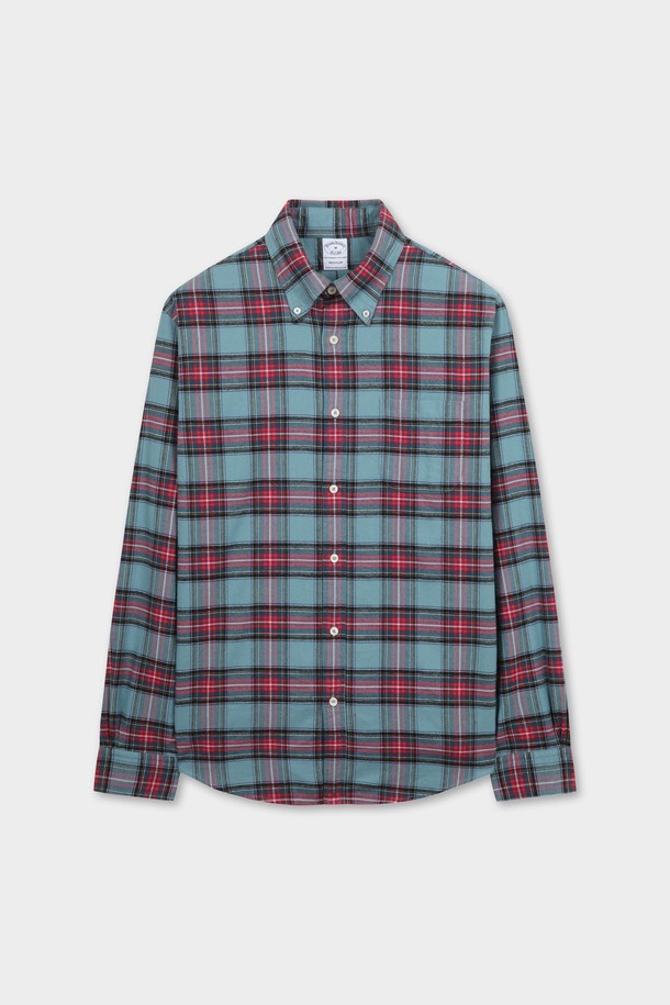 소멜로스 플란넬 체크 셔츠 (그린) (BBTHMMF401)는 부드러운 촉감의 플란넬 소재로 제작되어 가을과 겨울에 따뜻하게 착용할 수 있는 남성 셔츠입니다. 캐주얼, 클래식, 미니멀 스타일을 모두 아우르는 디자인으로, 일상복으로 활용하기 좋습니다. 넉넉한 루즈핏과 긴 소매, 칼라 디테일이 편안하고 세련된 분위기를 연출합니다. 그린 컬러의 체크 패턴이 돋보이며, 두꺼운 두께감으로 보온성을 높였습니다. 
