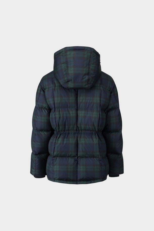 **카라코람 다운점퍼 (멀티) (BBOPMBF405)**는 남성용 다운점퍼입니다. 겨울철 일상에서 착용하기 좋으며, 캐주얼한 스타일을 연출합니다. 체크 패턴의 멀티 컬러 디자인이 특징이며, 부드러운 촉감의 나일론 소재로 제작되었습니다. 두꺼운 두께감과 긴 소매 기장, 후드와 패딩 디테일이 보온성을 높여주며, 방수 기능까지 갖춰 실용적입니다. 버튼과 지퍼로 여밈이 가능하며, 레귤러핏으로 편안하게 착용할 수 있습니다.
