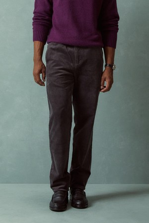 슬림핏 8W 코듀로이 팬츠 (블랙) (BBPCMNF402)