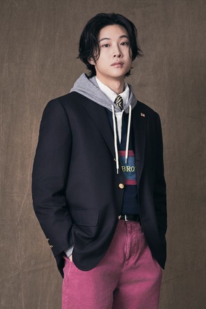 트레디셔널핏 1818 3버튼 금장 색 블레이저 (네이비) (BBJBMMZ505)