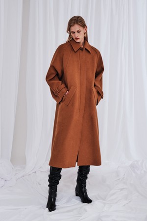 [21FW] RAGLAN SLEEVE LONG COAT DEEP BEIGE