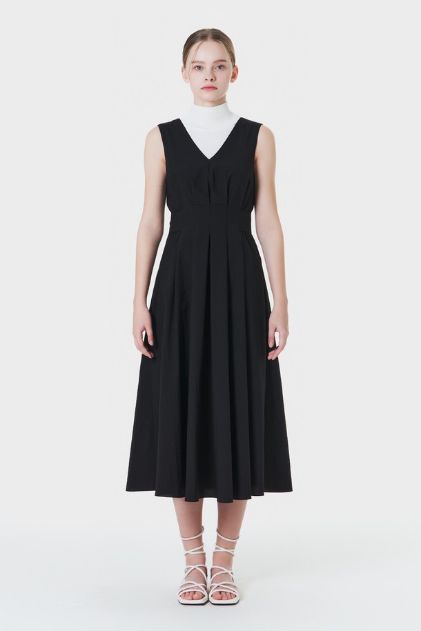 make a toast - 민소매 원피스 - V-neck pin tuck pleated maxi dress BLACK MBCSOP001BK