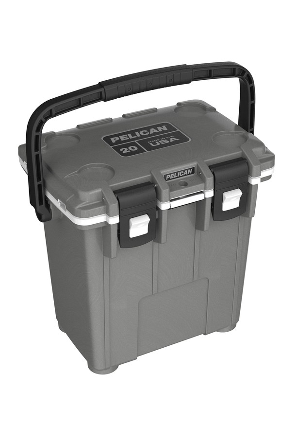 펠리칸 엘리트 쿨러 아이스박스 20QT(20.35L)는 캠핑 및 아웃도어 활동에 최적화된 보냉 아이스박스입니다. 프리저급 단열 성능과 우레탄폼, 로토몰드 소재를 사용하여 뛰어난 내구성과 방수 기능을 제공하며, White/Gray, Tan/White 등 다양한 7가지 색상 옵션을 제공합니다. 미끄럼 방지 패드, 오프너 내장 래치 시스템, 스테인리스 하드웨어, 인체공학적 손잡이, 본체 고정홀 등 사용 편의성을 높이는 다양한 특징을 갖추었습니다.
