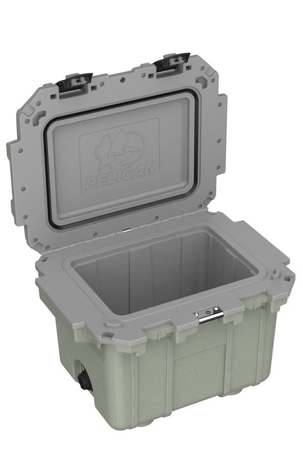 펠리칸 엘리트 쿨러 아이스박스 30QT(31.18L)는 캠핑이나 아웃도어 활동에 적합한 보냉 및 방수 기능을 갖춘 아이스박스입니다. 회전 성형 구조와 이중 핸들 시스템, 스테인리스 잠금장치, 병따개, 배수구, 컵홀더 4개, 측정자 등을 갖추었으며, White/Gray, Tan/White, Dark Gray/Green 등 7가지 색상으로 제공됩니다. 냉동고급 단열성능과 인체공학적 설계로 제작되었으며, 9.8kg의 무게에 31.18L의 넉넉한 용량을 자랑합니다.
